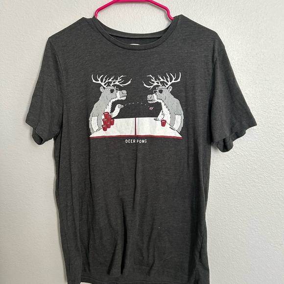Old Navy Men Size M Deer Graphic Tee - Picture 3 of 6